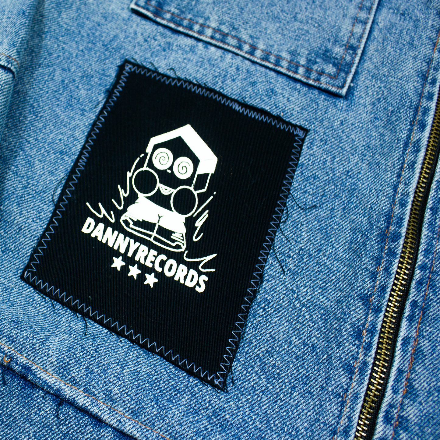 DENIM ZIP-UP POR DANNY RECORDS